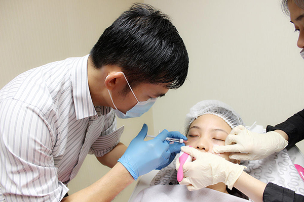 Botox injection by Dr Kee Yong Seng